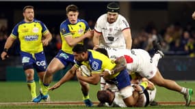 Le Clermontois Fritz Lee subit un plaquage toulousain, 16e journée de Top 14, 16 février 2025