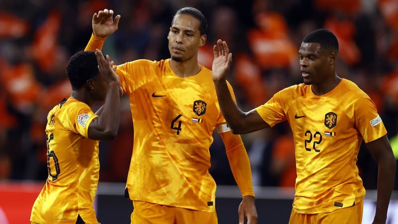 T. Malacia, V. Van Dijk & D. Dumfries
