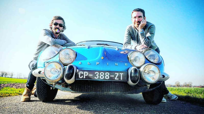 Thomas de Seaulieu et Cédric Faiche s'aligneront au volant d'une Alpine A110 le 18 avril sur la ligne de départ du 25ème Tour Auto, pour nous faire vivre de l'intérieur l'une des courses phare des propriétaires de voitures anciennes. 