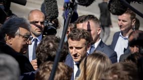 Emmanuel Macron lors de son déplacement au Havre le 14 avril 2022. 
