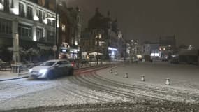 Les rues de Béthune, dans le Pas-de-Calais, ce mercredi soir. 