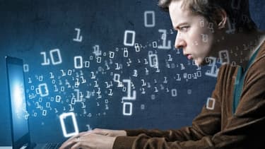 Ce concours réservé aux élèves de seconde comporte une série d'épreuves de déchiffrage d'énigmes et de codes secrets.