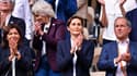 Amélie Oudéa-Castéra, la ministre des Sports, au centre de la photo