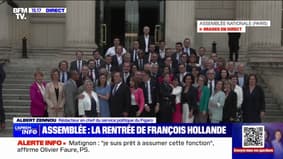 François Hollande fait sa rentrée à l'Assemblée et pose pour la photo de famille des nouveaux députés PS