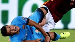 Rafinha blessé sur un tacle de Nainggolan