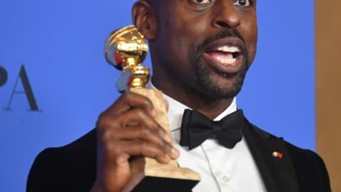 Sterling K. Brown, dimanche 7 janvier, avec le Golden Globe du meilleur acteur d'une série dramatique pour son rôle dans "This is us".