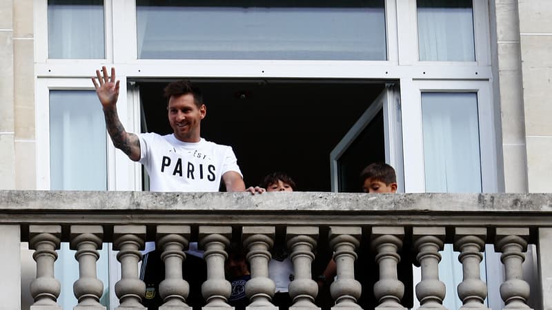 PSG: Messi acclamé comme une rockstar au Parc des Princes et à son hôtel