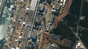 Vue satellite de la centrale de Fukushima Daiichi. L'opérateur avait prévenu, deux semaines avant le séisme et le tsunami qui ont endommagé les réacteurs, qu'il n'avait pas procédé à certains contrôles prévus sur ce site dans le nord du Japon. /Image diff