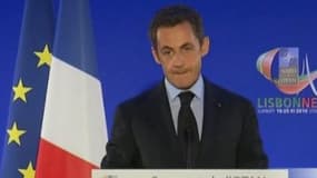 Vendredi dernier à Lisbonne, Nicolas Sarkozy a imaginé que le journaliste qui l'interrogeait dans l'affaire Karachi pouvait être un «pédophile». Une démonstration par l'absurde qui a choqué sur place.