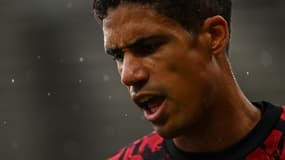 Raphaël Varane n'a pas été enregistré par son nouveau club dans la liste des joueurs disponibles pour être alignés en Série A.