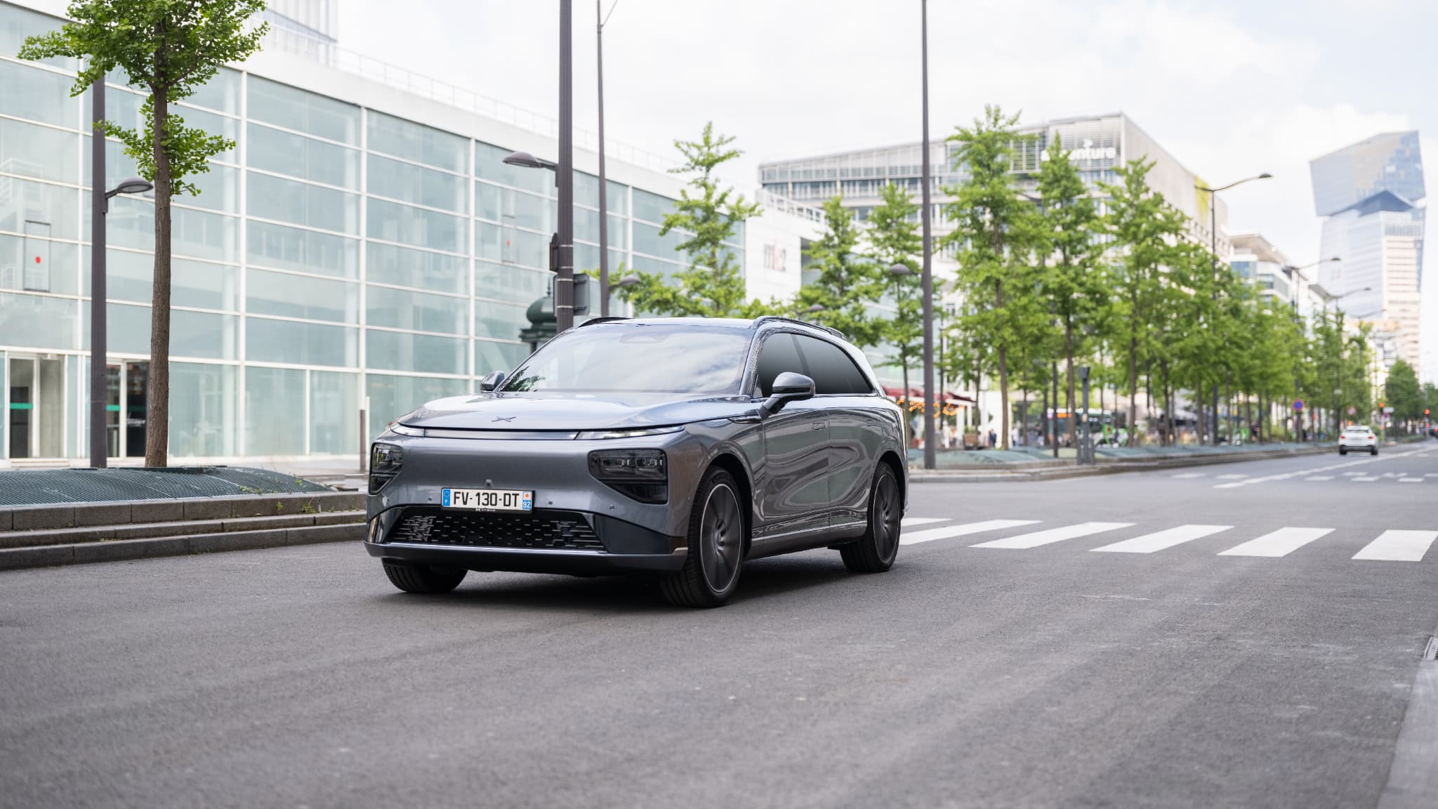 Le Xpeng G9 se présente comme un SUV électrique premium qui démarre sous les 60.000 euros en France.