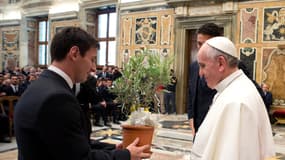 Lionel Messi et le pape François en 2013