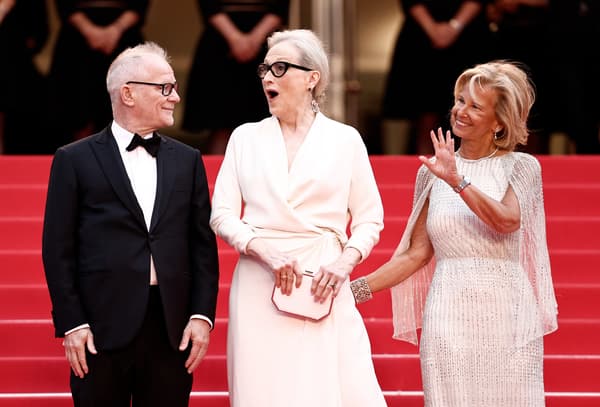 Thierry Fremaux, Meryl Streep et Iris Knobloch à la cérémonie d'ouverture du 77e festival de Cannes le 14 mai 2024.