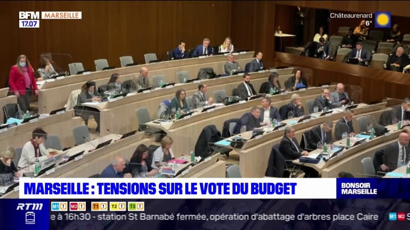 Tacles, huées… le premier vote du budget a été très tendu à Marseille