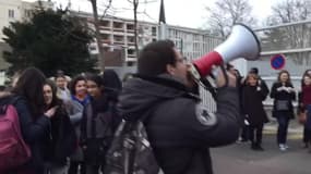 Grève au lycée Maurice Genevoix à Montrouge (92)� - Témoins BFMTV