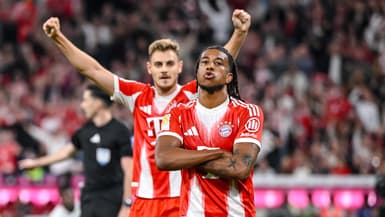 Michael Olise célébrant son but face au RB Leipzig avec le Bayern Munich, le 22 aout 2025
