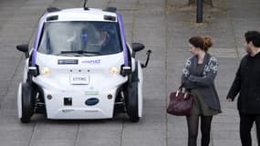 Le ministre Philip Hammond annoncera des changements de réglementation permettant à l'industrie automobile sans chauffeur de faire circuler ces nouveaux véhicules outre-Manche.