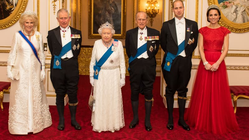 La famille royale pose à Buckingham Palace, le 8 décembre 2016