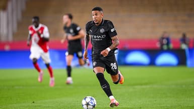 Savinho avec Manchester City, le 1er octobre 2025.