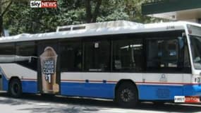 Le bus privé dans lequel des enfants juifs ont été insultés et menacés par des adolescents, mercredi, en Australie.