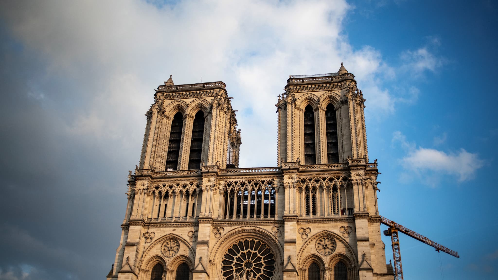 Notre- Dame de Paris Notre- Dame de Paris