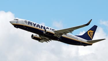 La compagnie aérienne doit réduire sa participation dans sa rivale irlandaise Aer Lingus.