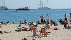 La plage de Cannes en mai 2014.