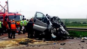 Un violent accident est survenu mardi après-midi près de Troyes, faisant six morts dont quatre enfants.