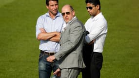 Maxwell, en bonne compagnie sur le terrain d'entraînement du PSG.