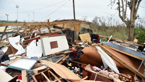 Des maisons détruites à Catano, sur l'île de Porto Rico, le 21 septembre 2017 après le passage de l'ouragan Maria Des maisons détruites à Catano, sur l'île de Porto Rico, le 21 septembre 2017 après le passage de l'ouragan Maria
