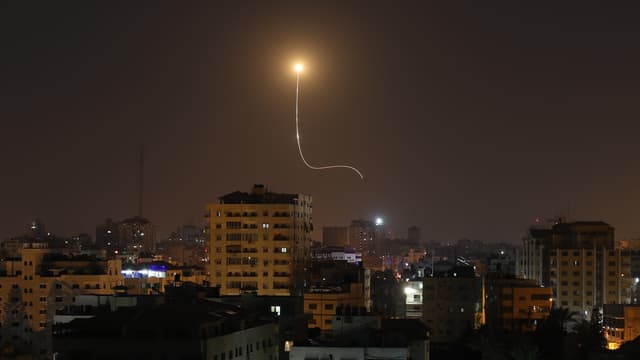 Un missile israélien lancé sur Gaza City, le 13 novembre.