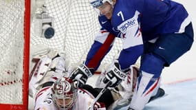La France s'est maintenue dans l'élite grâce à son succès sur le Bélarus (2-1 a.p.)