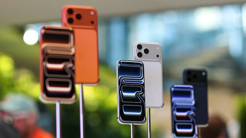 Apple signe "le meilleur trimestre de son histoire" grâce à des ventes record d'iPhone, ses smartphones trustent 7 des 10 premières places des ventes