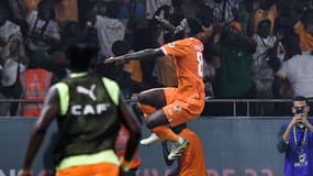 Franck Kessie célèbre son but lors de Côte d'Ivoire-Sénégal (1-1, 5 t.a.b. 4) en 8es de finale de la CAN, le 29 janvier 2024