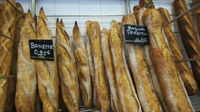Des pains baguette dans une boulangerie à Caen, le 27 août 2007. Photo d'illustration.