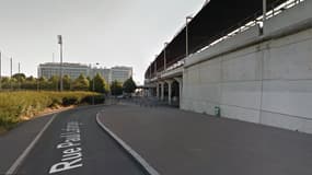 Les faits se sont déroulés dans la rue Paul Lafargue, près de la gare RER La Plaine-Stade-de-France. 