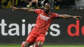 La joie de l'attaquant lyonnais Moussa Dembélé, auteur de l'unique but du match de Ligue 1 face à Nantes, le 27 août 2021 au Stade de La Beaujoire