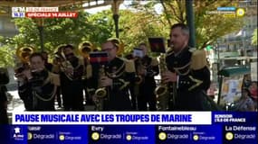 Une pause musicale à Paris avec les troupes de marine