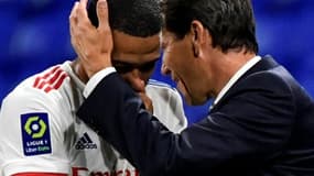 Accolade entre Memphis Depay et son entraîneur Rudi Garcia lors de la réception de Dijon à Décines, le  28 août 2020