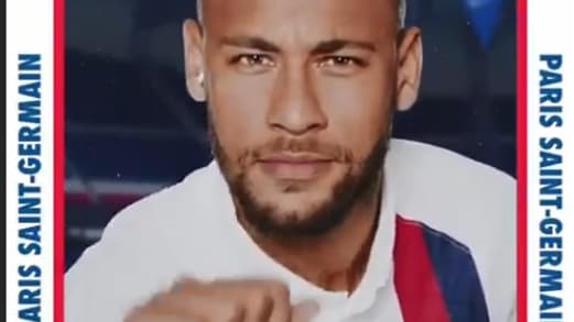 Neymar avec le nouveau maillot du PSG