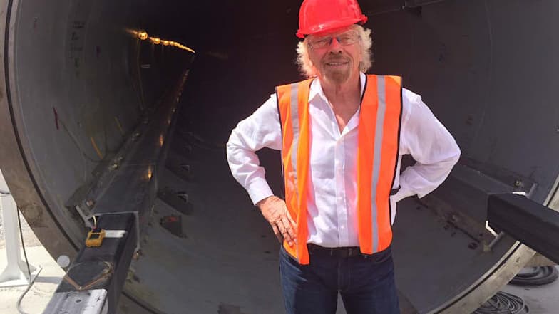 Avec Hyperloop One, Richard Branson, le président fondateur de Virgin Group, se lance un nouveau défi dans le transport.