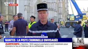 Cathédrale de Nantes: le directeur départemental SDIS 44 assure que "le feu est maîtrisé mais pas éteint"