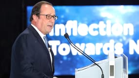 L'ex-Président français François Hollande, le 17 octobre 2017 à Séoul lors du World Knowledge Forum. 