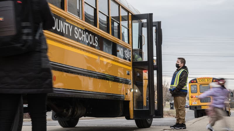 Les États-Unis ont dépensé 30 milliards de dollars pour remplacer les livres scolaires par des ordinateurs et des tablettes: 20 ans après, la génération concernée a de moins bons résultats que la précédente (une première dans l'histoire moderne)