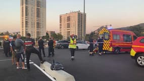 Une fusillade s’est produite ce vendredi dans le 10e arrondissement de Marseille, près du centre commercial Auchan St-Loup. 2 personnes sont blessées, d’après les premières informations de BFM Marseille Provence.