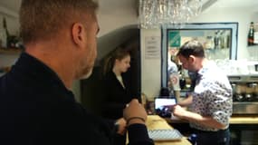 Selon le restaurateur, la majeure partie des clients décident de payer plus que l'addition normale 