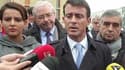 Manuel Valls s’est irrité des questions des journalistes lors de sa visite lundi aux Mureaux. 