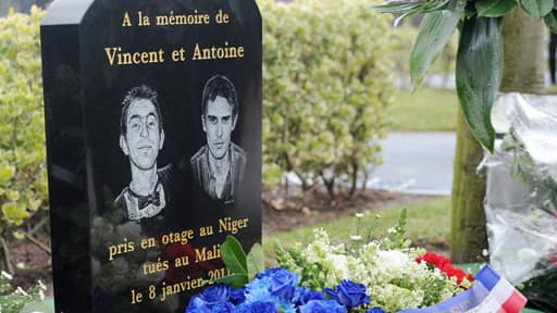 Lors de l'enterrement de Vincent Delory et Antoine de Léocour