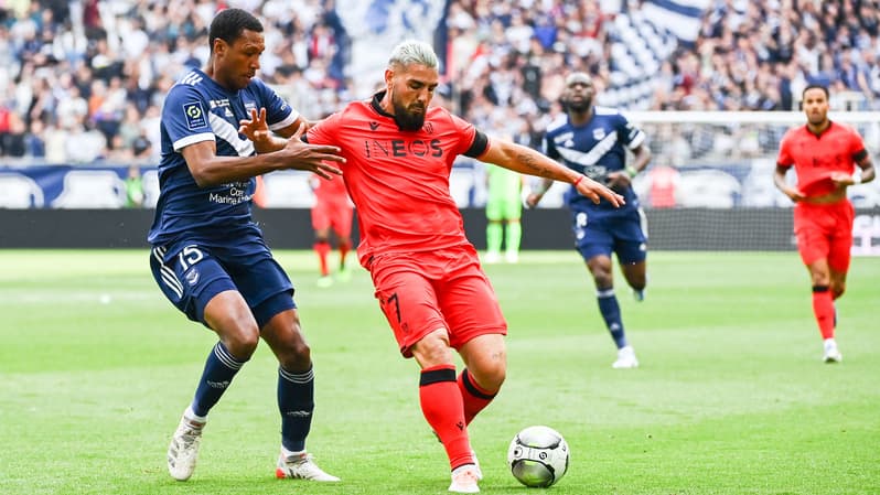 Marcelo et Andy Delort au duel lors de Bordeaux-Nice, le 1er mai 2022