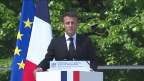 Emmanuel Macron lors d'un hommage national donné le 25 mai 2023 à Roubaix, dans le Nord, à trois policiers tués à Villeneuve-d'Ascq